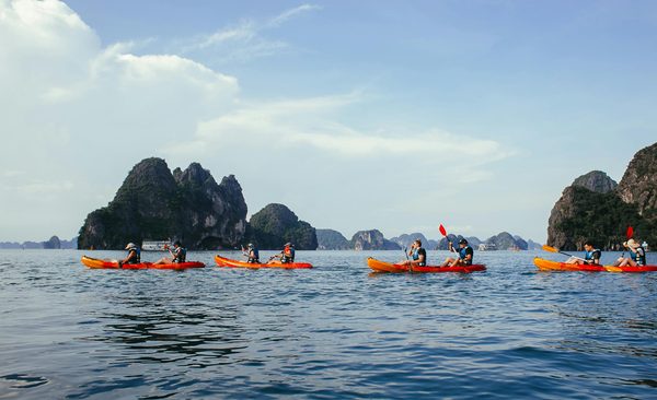 Découvrez les meilleurs kayaks 4 places de décathlon pour votre famille