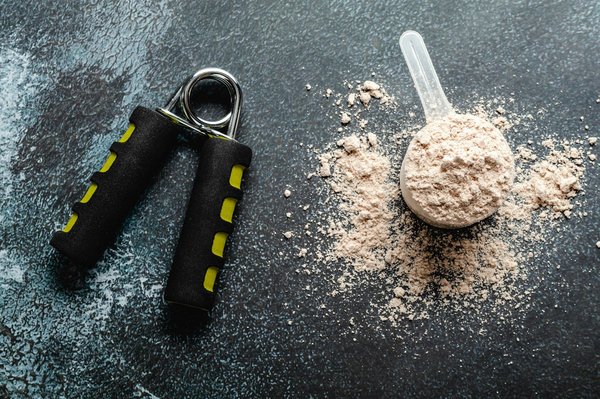 Créatine et musculation : comment ce supplément peut-il vous aider à atteindre vos objectifs de renforcement musculaire ?